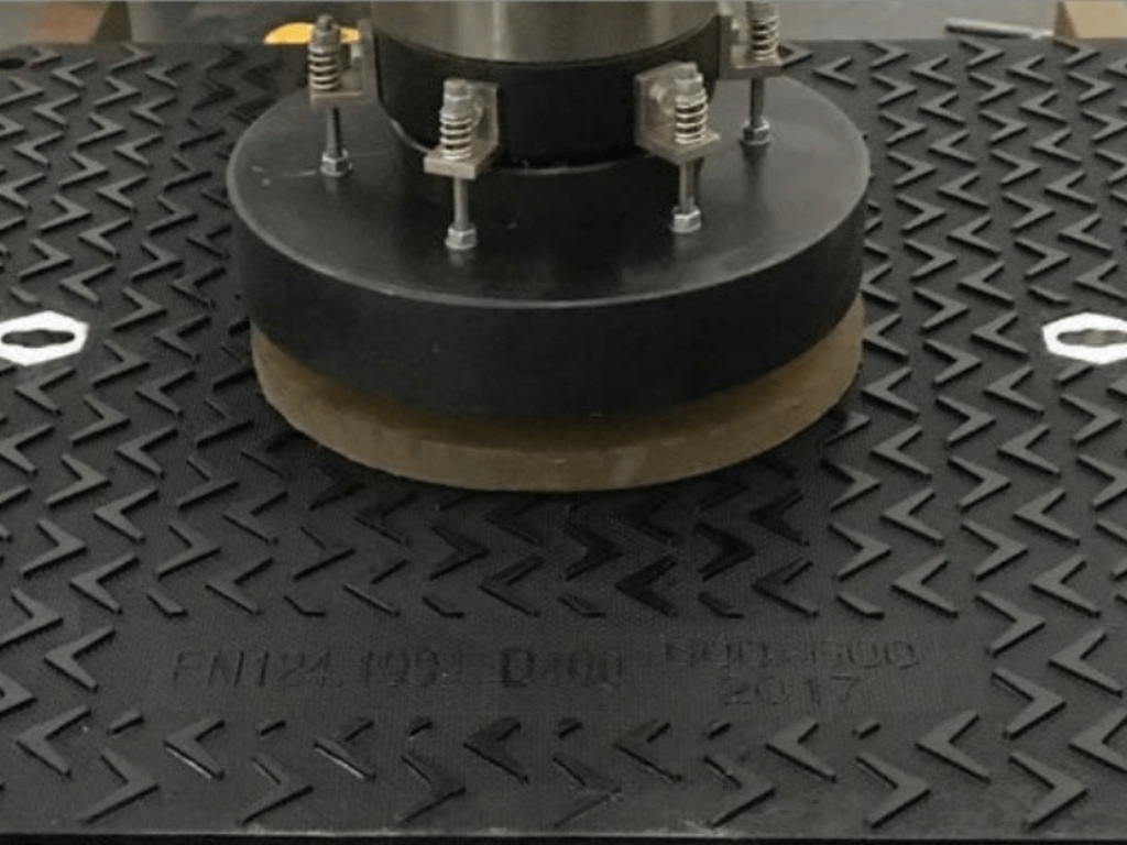 Image of the SMC Composite process used on UDlive Manhole Covers